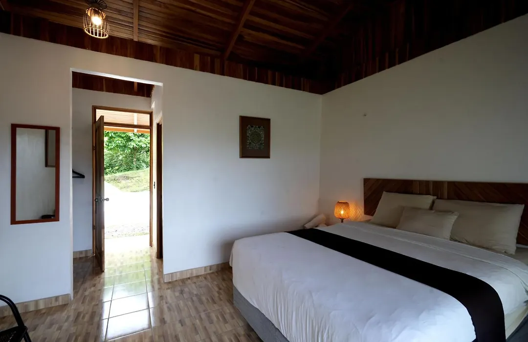 Essence Arenal Spa & Yoga-1